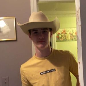 Meet your Posher, Noah